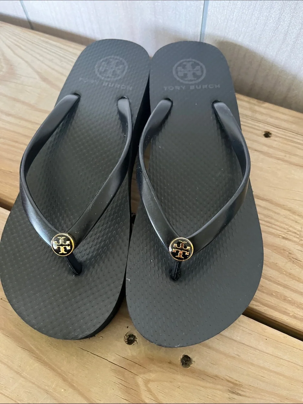 Tory Burch Black Flip Flop Sandals with Gold Logo - Picture 10 of 14